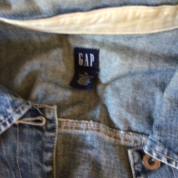 Gap Jean jacket - Picture 2 of 5
